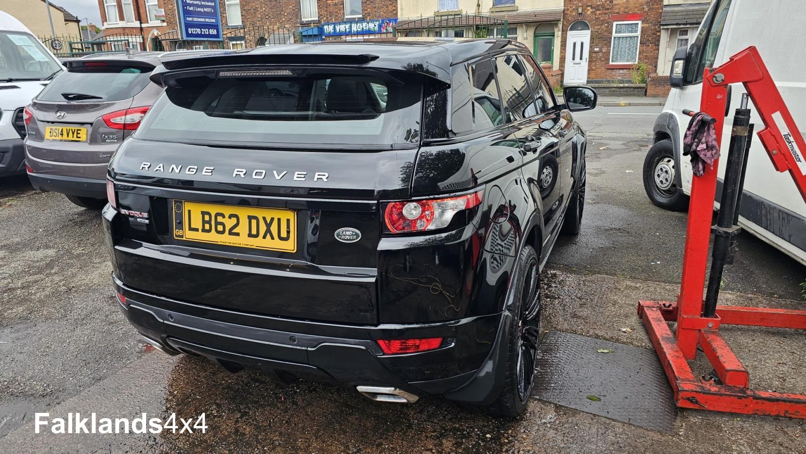 Land Rover Range Rover Evoque **ARRIVING SEPTEMBER 2025** 2.2 SD4 Dynamic SUV 5dr Diesel Auto 4WD Euro 5 (190 ps)