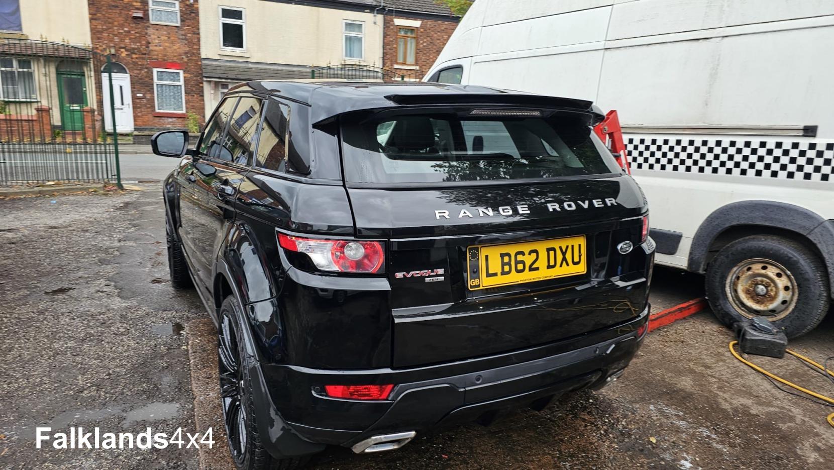 Land Rover Range Rover Evoque **ARRIVING SEPTEMBER 2025** 2.2 SD4 Dynamic SUV 5dr Diesel Auto 4WD Euro 5 (190 ps)