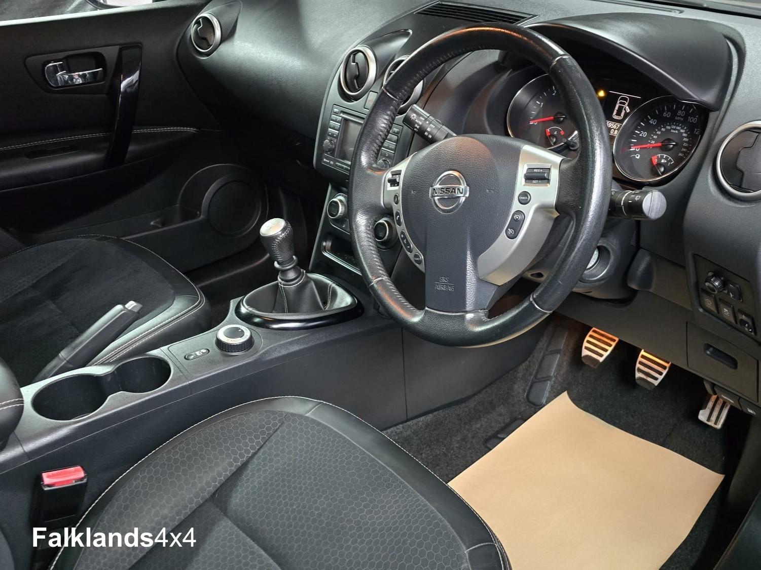 Nissan Qashqai 1.6 dCi 360 SUV 5dr Diesel Manual 4WD Euro 5 (s/s) (130 ps)