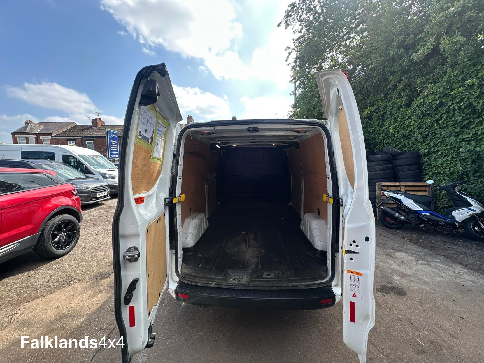 Ford Transit Custom ** ARRIVING SEPTEMBER 2025** 2.0 300 EcoBlue Trend Panel Van 5dr Diesel Manual L2 H1 Euro 6 (s/s) (105 ps)