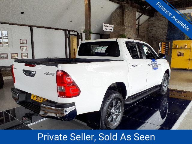 Toyota Hilux Private Seller  2.4 D-4D Icon Pickup Double Cab 4dr Diesel Auto 4WD