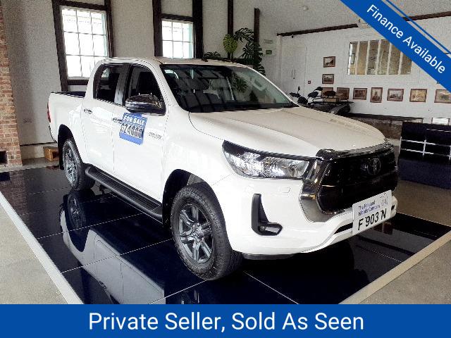 Toyota Hilux Private Seller  2.4 D-4D Icon Pickup Double Cab 4dr Diesel Auto 4WD