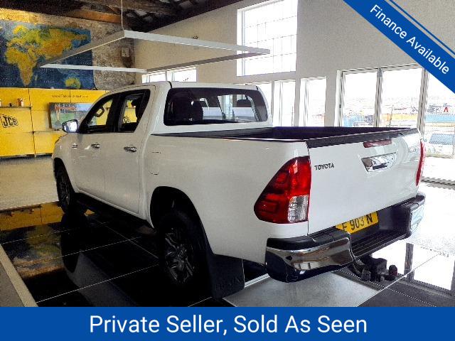 Toyota Hilux Private Seller  2.4 D-4D Icon Pickup Double Cab 4dr Diesel Auto 4WD