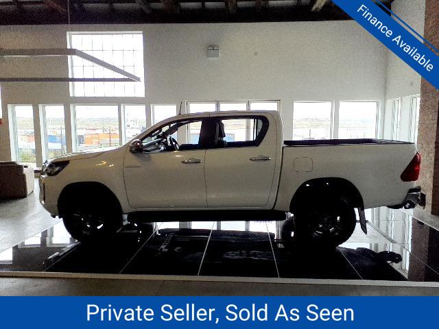 Toyota Hilux Private Seller  2.4 D-4D Icon Pickup Double Cab 4dr Diesel Auto 4WD